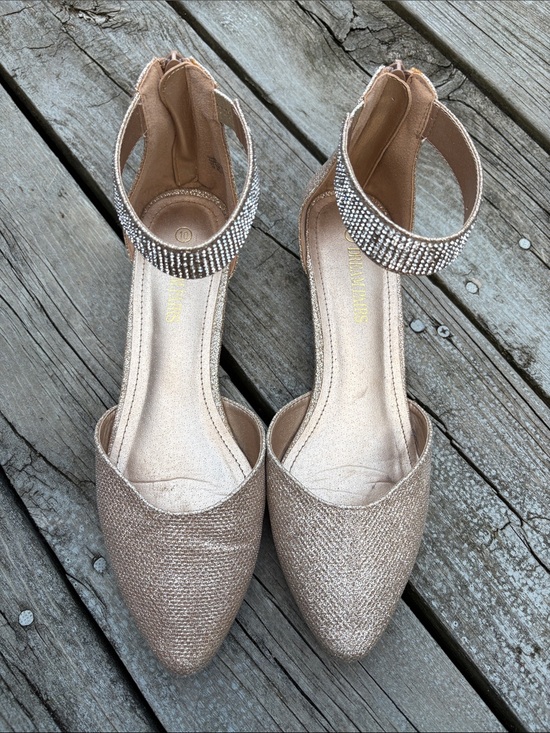 Dream Pairs Shoes - Dream Pairs Pointed Ankle-Strap Flats in Metallic Rose Gold, Size 10